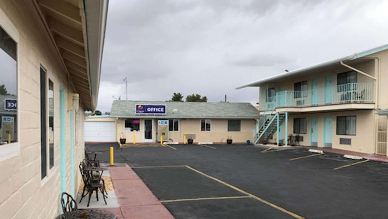 Howard Johnson By Wyndham Ridgecrest, Ca Dış mekan fotoğraf